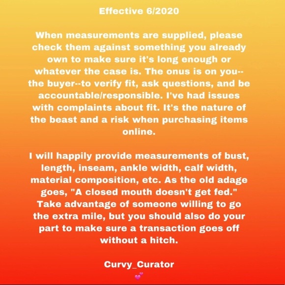 1X Curvy Hips & Red Lips Graphic Tee x Boutique+ - Picture 6 of 6